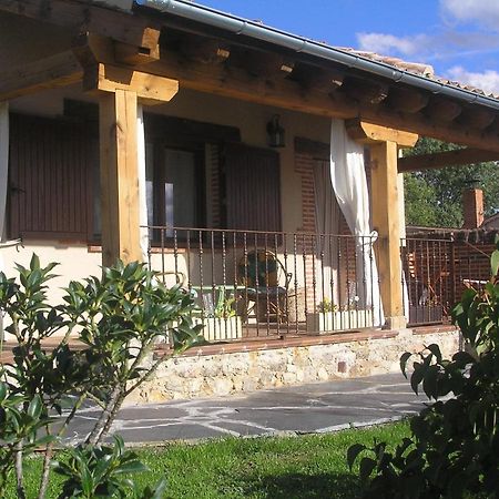 Balcon De Nut I Y II Guest House Losana de Piron Exterior photo