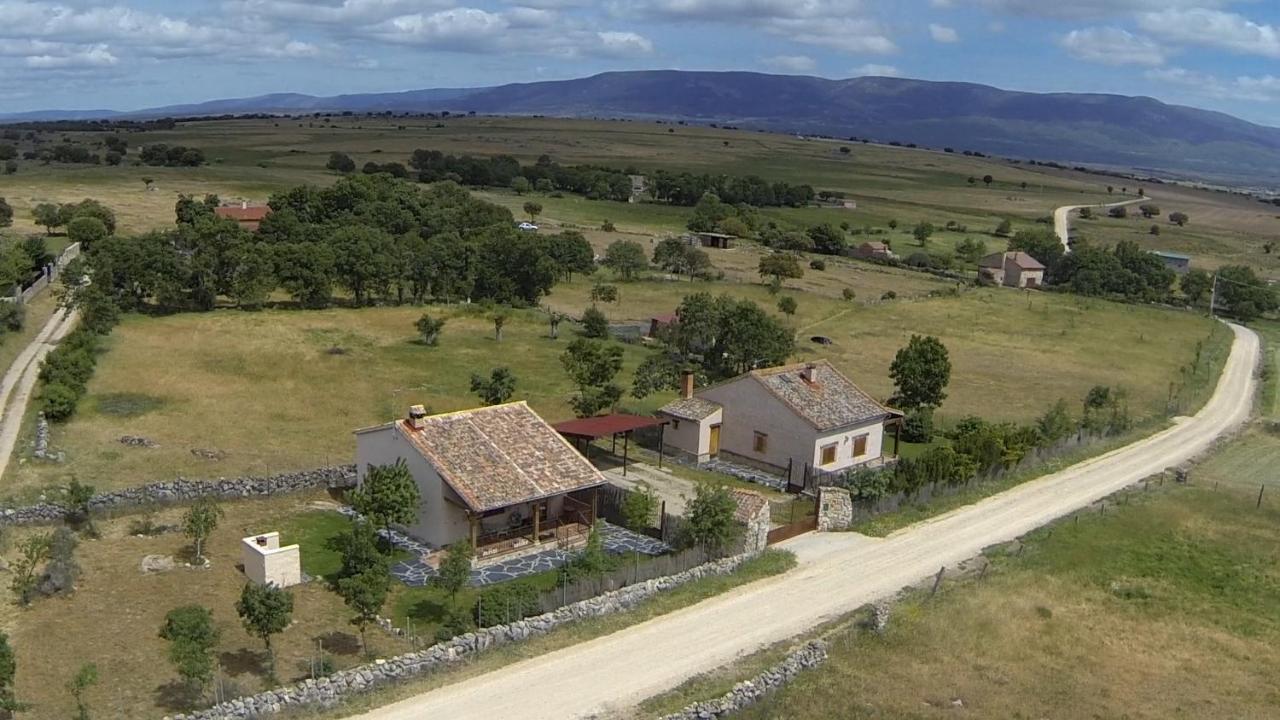 Balcon De Nut I Y II Guest House Losana de Piron Exterior photo